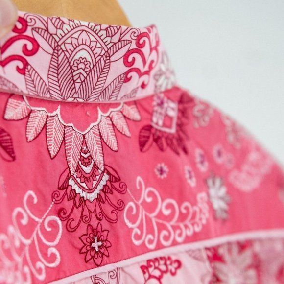 Robert Graham women's  Pink paisley embroidered blouse | Small - Picture 6 of 8